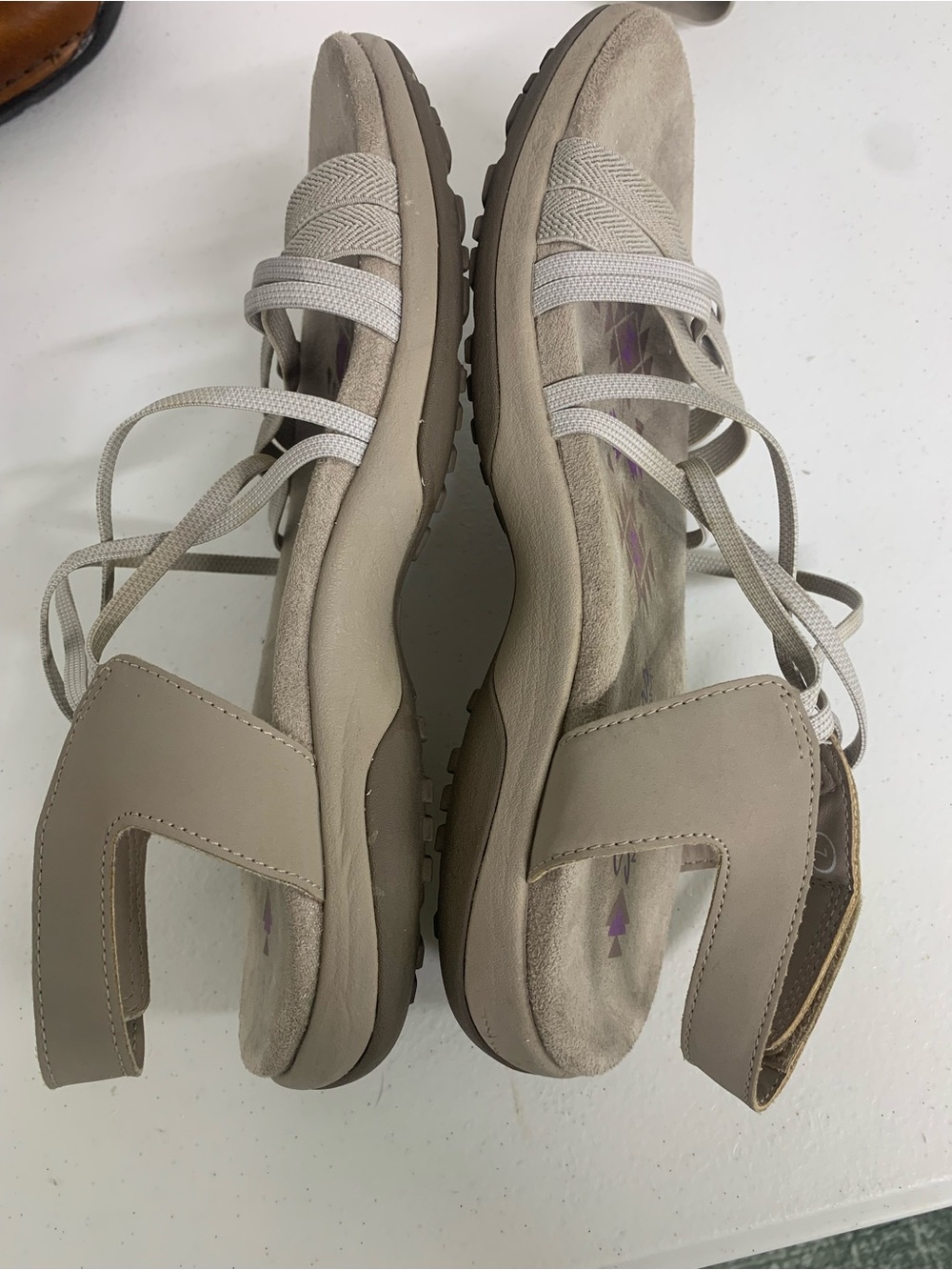 Skechers Women's Multi-Strap Memory Foam Sandals Size 8 Wide